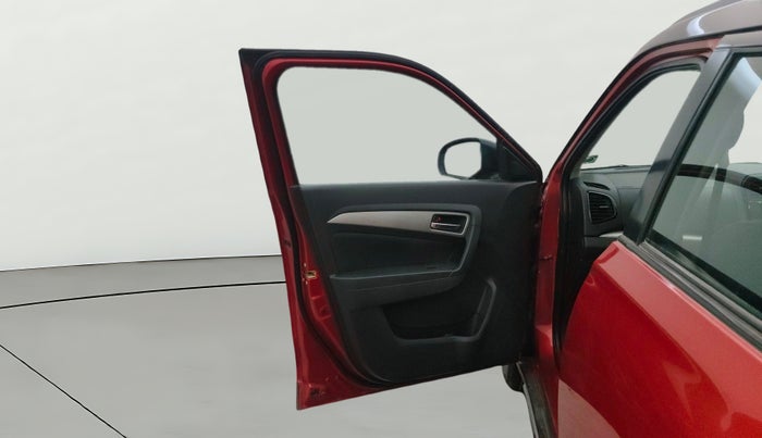 2016 Maruti Vitara Brezza ZDI PLUS, Diesel, Manual, 1,09,176 km, LHS Front Door