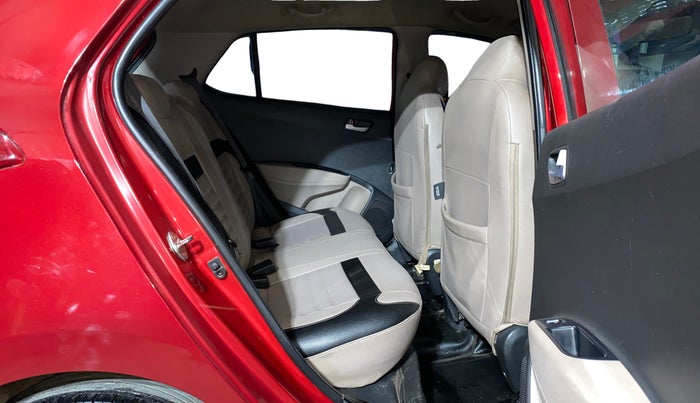 2019 Hyundai Grand i10 SPORTZ 1.2 KAPPA VTVT, Petrol, Manual, 1,05,601 km, Right Side Rear Door Cabin