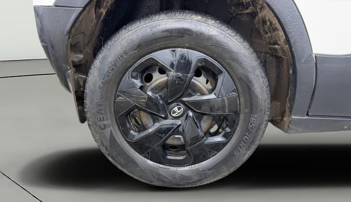2021 Tata PUNCH ADVENTURE MT, CNG, Manual, 50,698 km, Right Rear Wheel