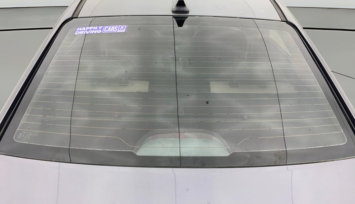 2017 Hyundai Verna 1.6 VTVT SX O, Petrol, Manual, 40,775 km, Rear Windshield