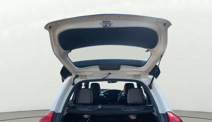 2014 Toyota Etios CROSS 1.4 VD, Diesel, Manual, 73,527 km, Boot Door Open