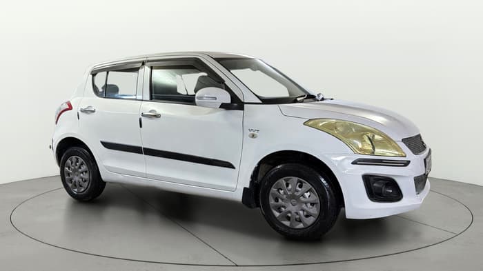 2015 Maruti Swift LXI (O), Petrol, Manual, 35,045 km, Right Front Diagonal