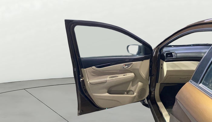 2014 Maruti Ciaz VXI, Petrol, Manual, 45,312 km, LHS Front Door