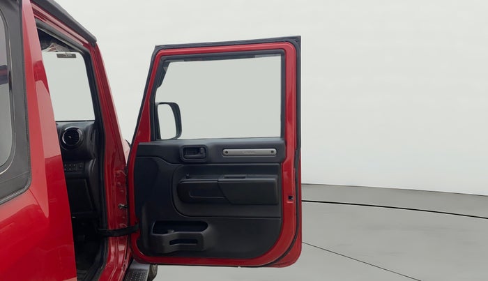 2021 Mahindra Thar LX  P 4WD AT CONVERTIBLE, Petrol, Automatic, 14,174 km, RHS Front Door