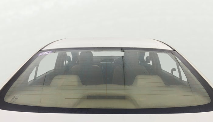 2015 Maruti Ciaz VDI+ SHVS, Diesel, Manual, 1,27,560 km, Rear Windshield