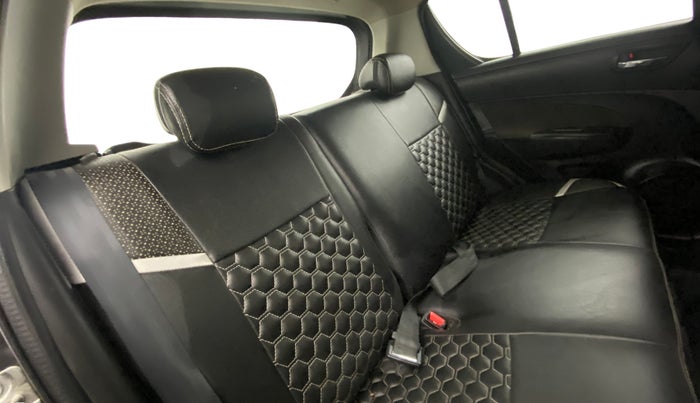 2017 Maruti Swift VXI O, Petrol, Manual, 90,205 km, Right Side Rear Door Cabin