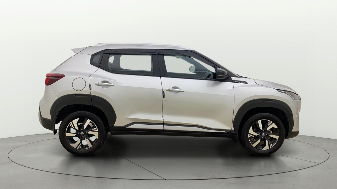 2025 Nissan MAGNITE N-Connecta B4D 1.0 Petrol MT, Petrol, Manual, 2,122 km, Right Side View