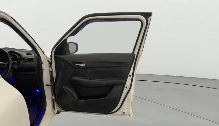 2020 Maruti Swift VXI, Petrol, Manual, 35,335 km, RHS Front Door