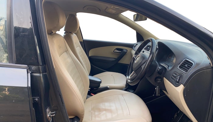 2017 Skoda Rapid AMBITION 1.5 TDI AT, Diesel, Automatic, 86,305 km, Right Side Front Door Cabin