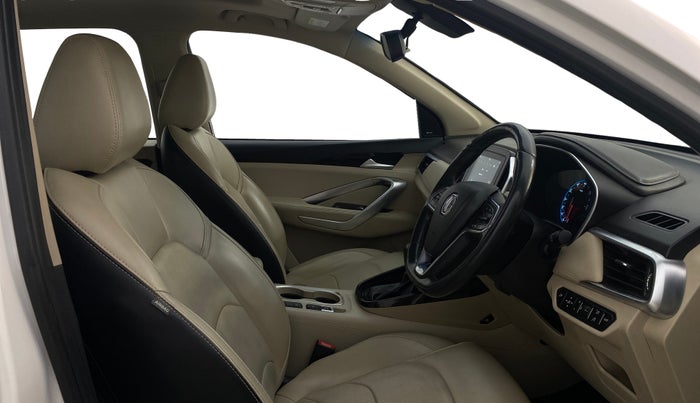 2021 MG HECTOR SHARP 1.5 PETROL CVT, Petrol, Automatic, 77,855 km, Right Side Front Door Cabin