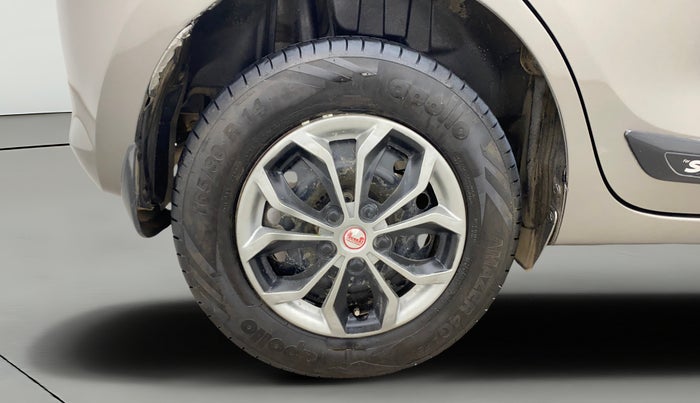 2019 Maruti Swift VXI, Petrol, Manual, 74,408 km, Right Rear Wheel