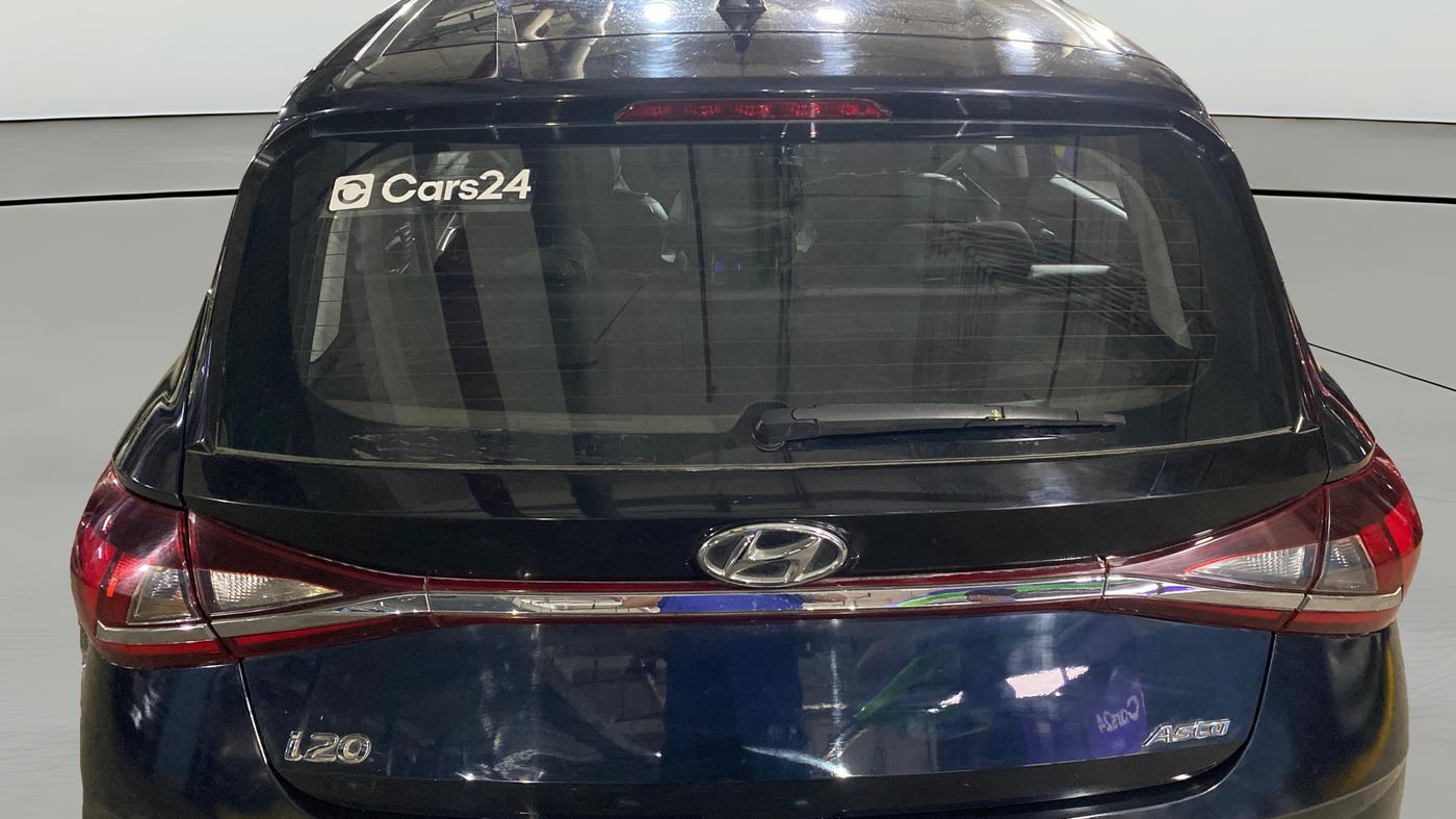 2023 Hyundai NEW I20 ASTA (O) 1.2 AT, Petrol, Automatic, 30,464 km, Rear Windshield