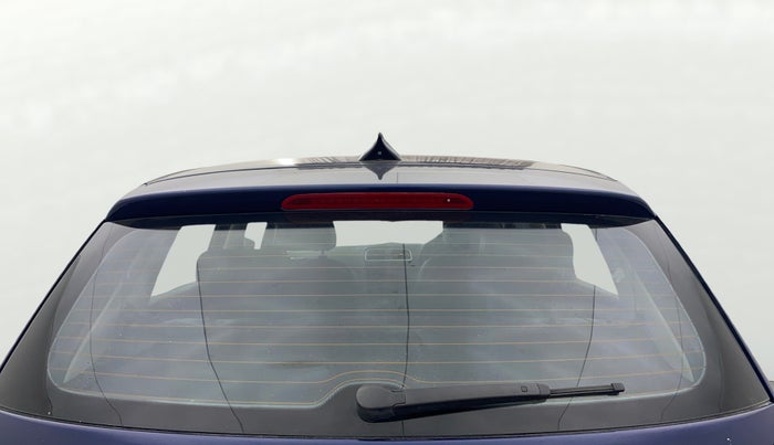 2015 Volkswagen Polo COMFORTLINE 1.5L, Diesel, Manual, 83,063 km, Rear Windshield