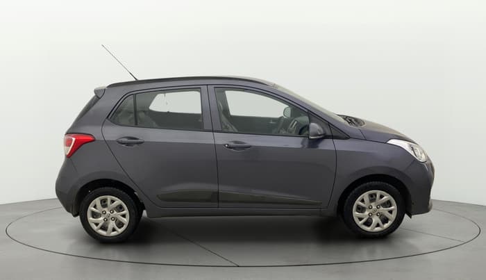 2017 Hyundai Grand i10 SPORTZ (O) 1.2 KAPPA VTVT, Petrol, Manual, 40,780 km, Right Side View