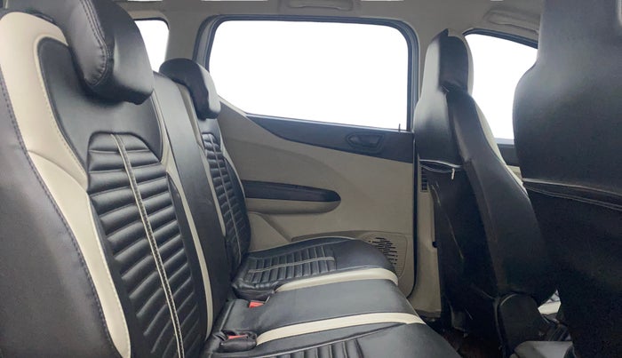 2019 Renault TRIBER RXT, Petrol, Manual, 31,668 km, Right Side Rear Door Cabin