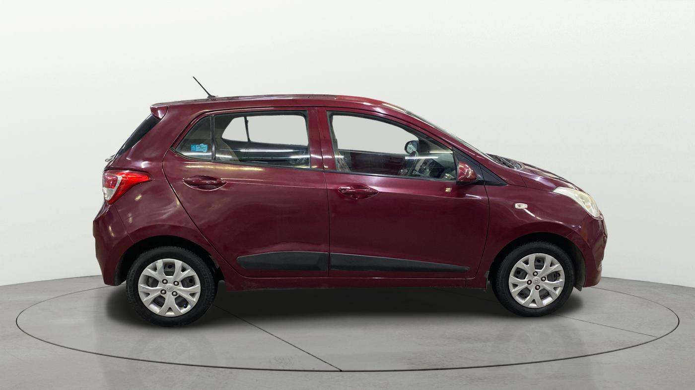 2015 Hyundai Grand i10 MAGNA 1.1 CRDI, Diesel, Manual, 84,587 km, Right Side View
