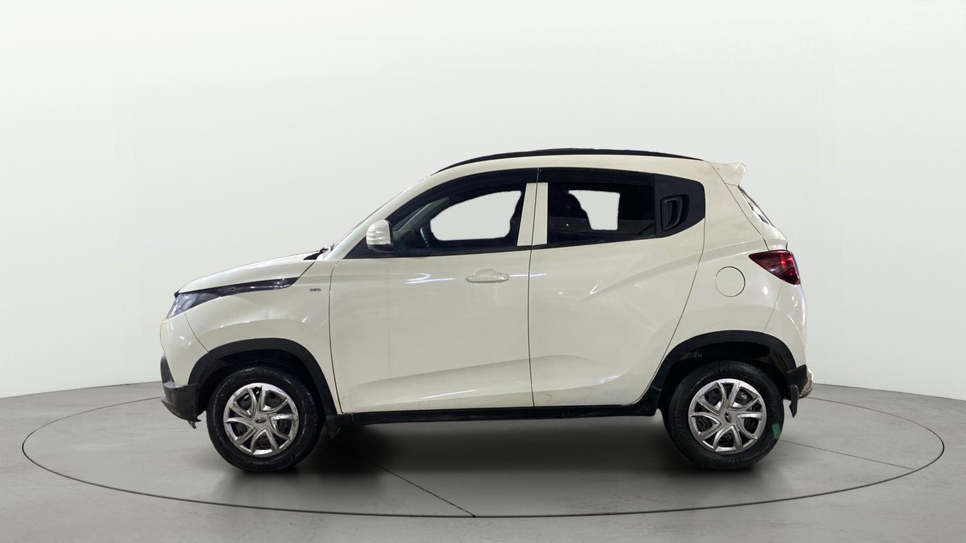 2016 Mahindra Kuv100 K4 6 STR, Petrol, Manual, 65,165 km, Left Side