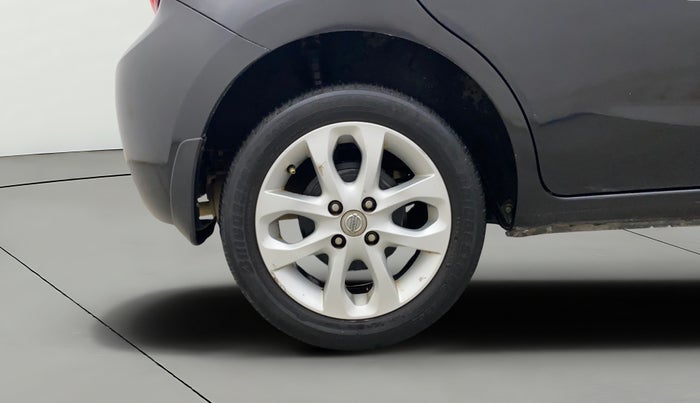 2014 Nissan Micra XV CVT, Petrol, Automatic, 29,525 km, Right Rear Wheel