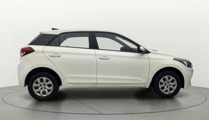 2017 Hyundai Elite i20 SPORTZ 1.2, Petrol, Manual, 77,884 km, Right Side View
