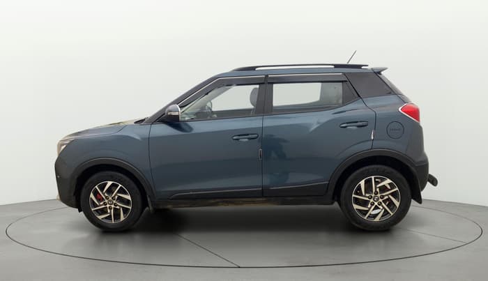 2022 Mahindra XUV300 W8(O) TURBO GDI, Petrol, Manual, 62,462 km, Left Side