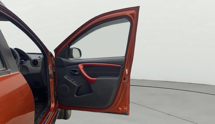 2016 Renault Duster 85 PS RXL DIESEL, Diesel, Manual, 47,937 km, RHS Front Door