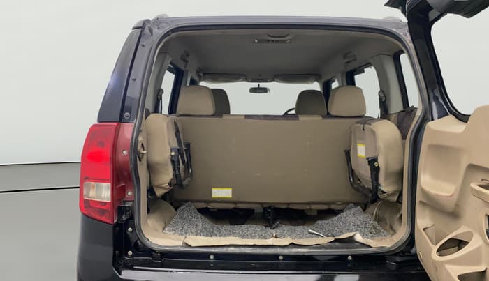 2016 Mahindra TUV300 T8, Diesel, Manual, 1,26,142 km, Boot Open Zoomed View