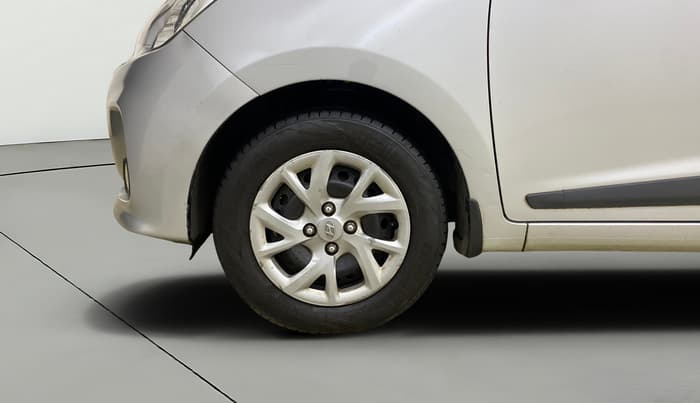 2017 Hyundai Grand i10 SPORTZ (O) 1.2 KAPPA VTVT, Petrol, Manual, 40,361 km, Left Front Wheel