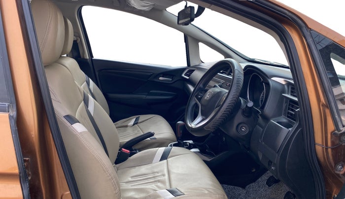 2018 Honda WR-V 1.5L I-DTEC S MT, Diesel, Manual, 1,20,044 km, Right Side Front Door Cabin