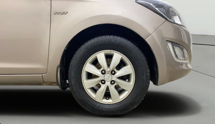 2013 Hyundai i20 SPORTZ 1.2, Petrol, Manual, 49,179 km, Right Front Wheel