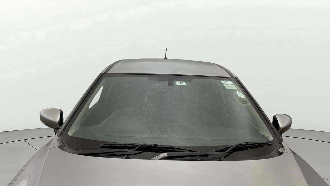 2017 Maruti Baleno ALPHA PETROL 1.2, Petrol, Manual, 49,813 km, Front Windshield