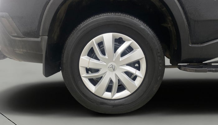 2023 Mahindra SCORPIO-N Z6 DIESEL MT 2WD 7 STR, Diesel, Manual, 75,690 km, Right Rear Wheel