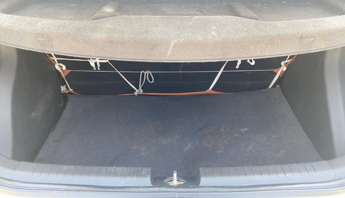 2017 Hyundai Elite i20 SPORTZ 1.2, Petrol, Manual, 58,247 km, Boot Open Zoomed View