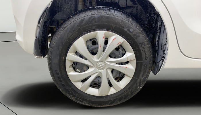 2022 Maruti Swift VXI, Petrol, Manual, 33,958 km, Right Rear Wheel