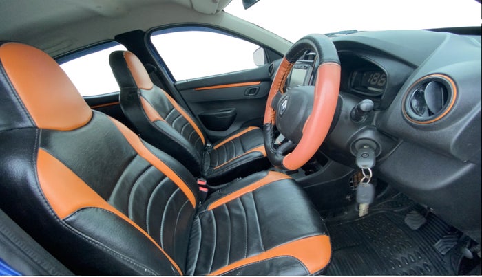 2017 Renault Kwid CLIMBER 1.0 AMT, Petrol, Automatic, 63,473 km, Right Side Front Door Cabin