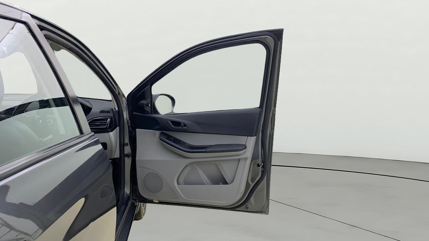 2023 Tata Tiago XT PETROL, Petrol, Manual, 35,121 km, RHS Front Door