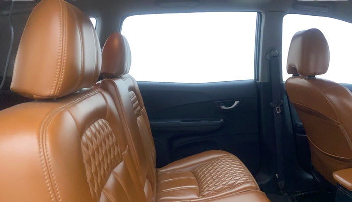 2017 Honda BR-V 1.5L I-VTEC V CVT, Petrol, Automatic, 79,081 km, Right Side Rear Door Cabin