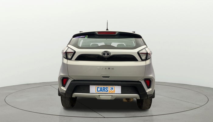 2021 Tata NEXON XMA SUNROOF PETROL, Petrol, Automatic, 33,081 km, Back/Rear