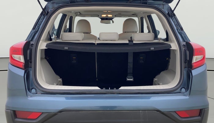 2022 Mahindra XUV300 W8 (O) 1.2 PETROL AMT, Petrol, Automatic, 26,264 km, Boot Open Zoomed View