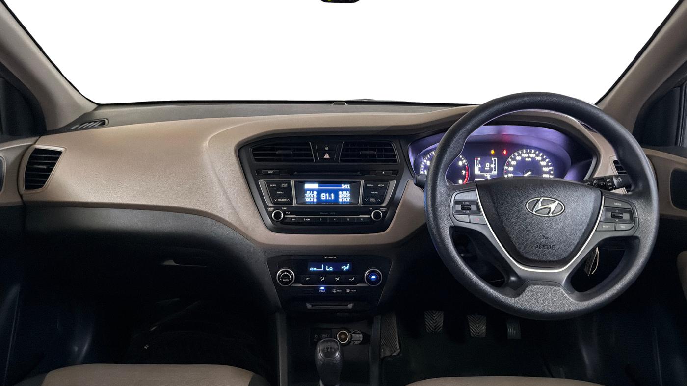 2015 Hyundai Elite i20 SPORTZ 1.2, Petrol, Manual, 41,833 km, Dashboard