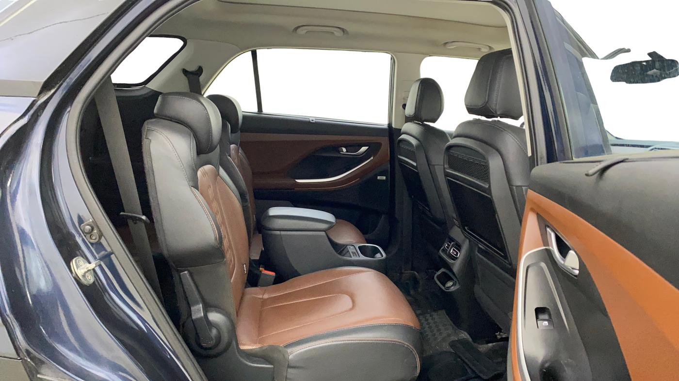 2022 Hyundai ALCAZAR PLATINUM(O) 6STR 1.5 AT, Diesel, Automatic, 78,426 km, Right Side Rear Door Cabin
