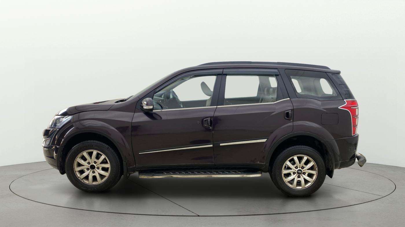 2017 Mahindra XUV500 W10 AT, Diesel, Automatic, 56,401 km, Left Side