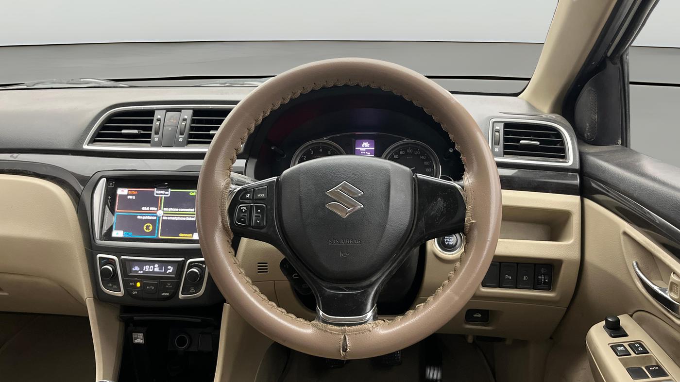 2015 Maruti Ciaz ZXI+, Petrol, Manual, 1,16,097 km, Steering Wheel Close Up