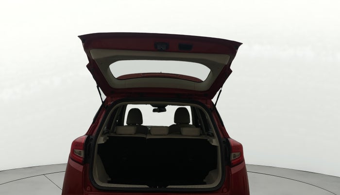 2021 Mahindra XUV300 W8 (O) 1.2 PETROL, Petrol, Manual, 42,423 km, Boot Door Open