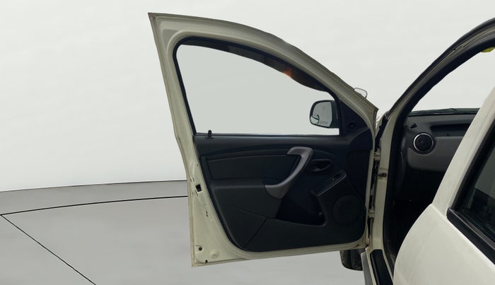 2014 Renault Duster 85 PS RXE DIESEL, Diesel, Manual, 75,390 km, LHS Front Door