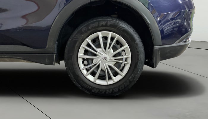 2022 Mahindra XUV700 AX 3 P MT 5 STR, Petrol, Manual, 74,579 km, Left Rear Wheel