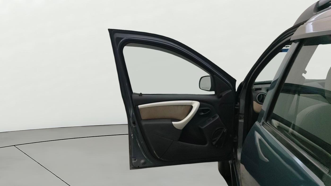 2013 Renault Duster 110 PS RXL DIESEL, Diesel, Manual, 98,425 km, LHS Front Door