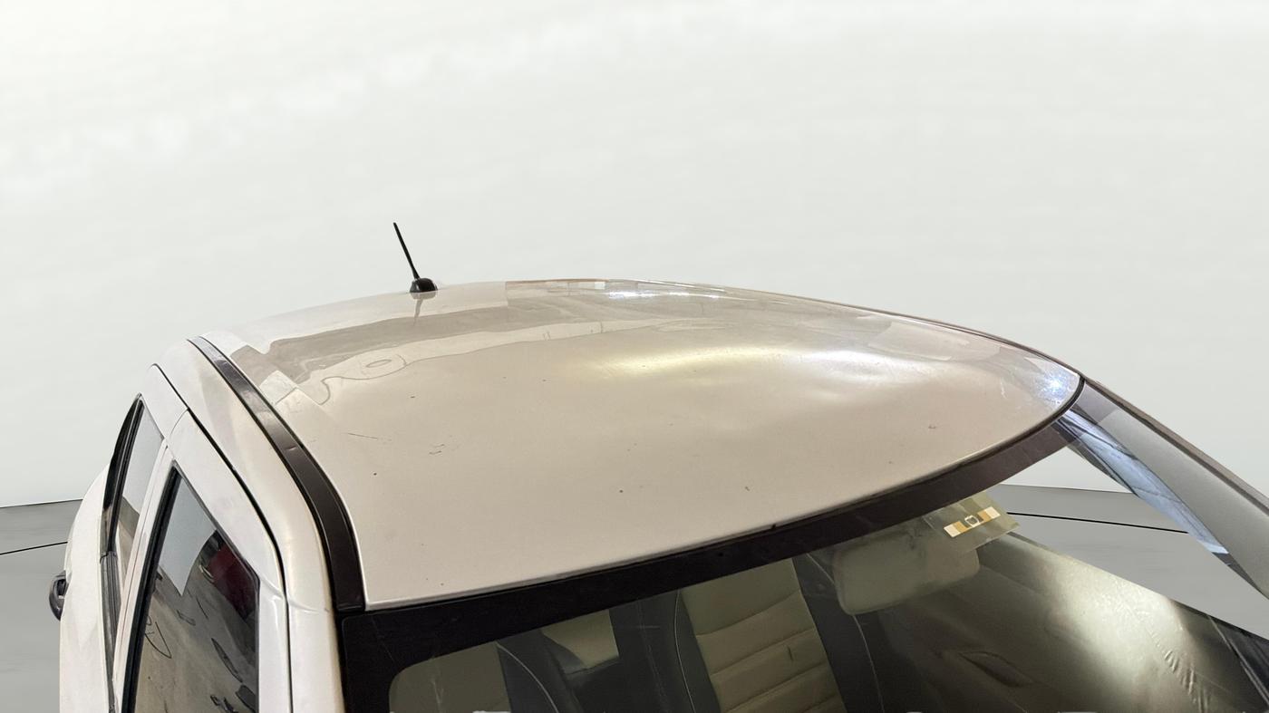 2015 Maruti Swift Dzire LXI (O), CNG, Manual, 27,980 km, Roof