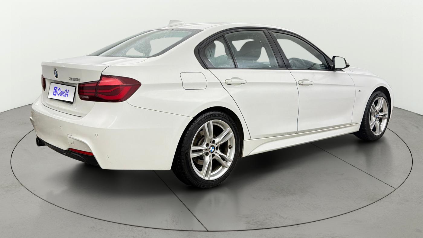 2018 BMW 3 Series 330i M Sport Shadow Edition, Petrol, Automatic, 24,128 km, Right Back Diagonal