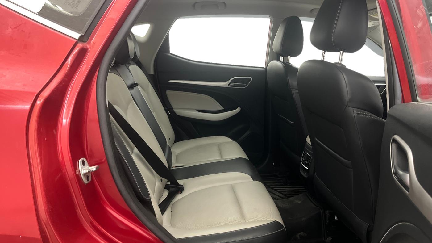 2021 MG ASTOR SAVVY 1.5 CVT, Petrol, Automatic, 42,291 km, Right Side Rear Door Cabin