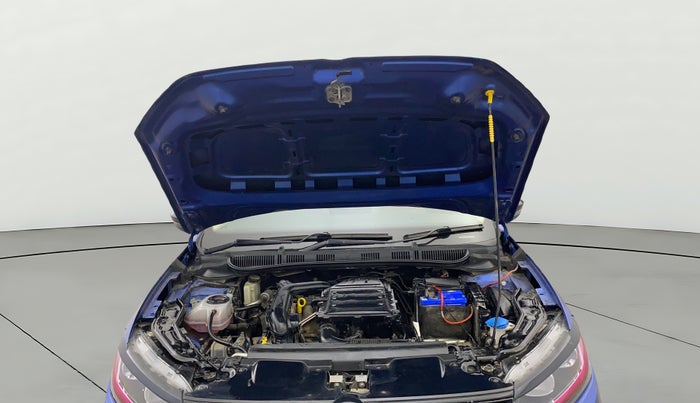 2022 Volkswagen VIRTUS TOPLINE TSI 1.0 MT, Petrol, Manual, 46,472 km, Open Bonet